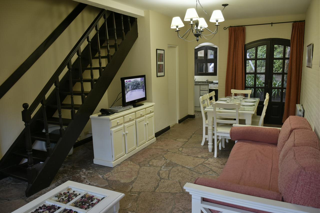 Apart Hotel Las Hadas Carilo Exterior photo